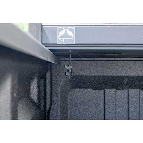 U-Guard Hard Tri-Fold Tonneau Cover | HTF-1463 | for 19-23 Chevrolet Silverado 1500 / GMC Sierra 1500 6.5ft Bed