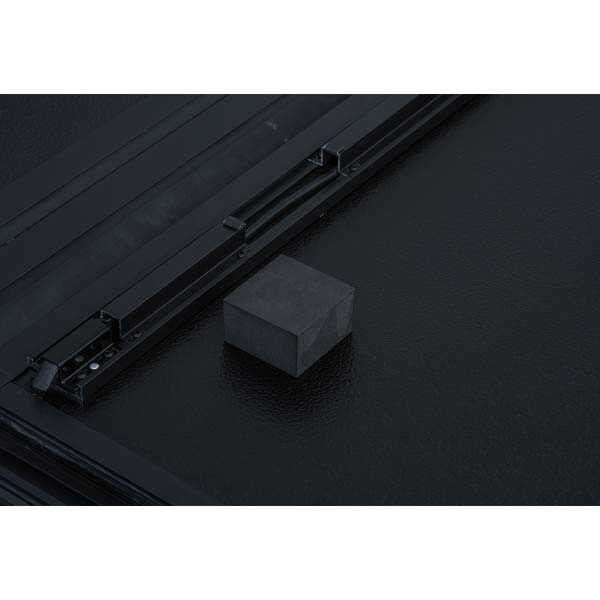 U-Guard Low Profile Hard Fold Tonneau Cover | UHFF-2321 | for 17-23 Ford F250/F350/F450 6.9ft Bed