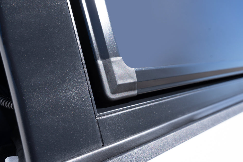 U-Guard Overland Series EL Cap (Ram 1500 New Body 2019-2025 5'7" Bed & Classic 5.7 Bed 2009-2024) Truck Bed Cap