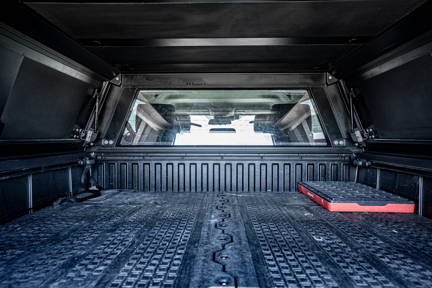 U-Guard Overland Series EL Cap (Ram 1500 DT New Body 2019-2025 6'4" Bed) Truck Bed Cap