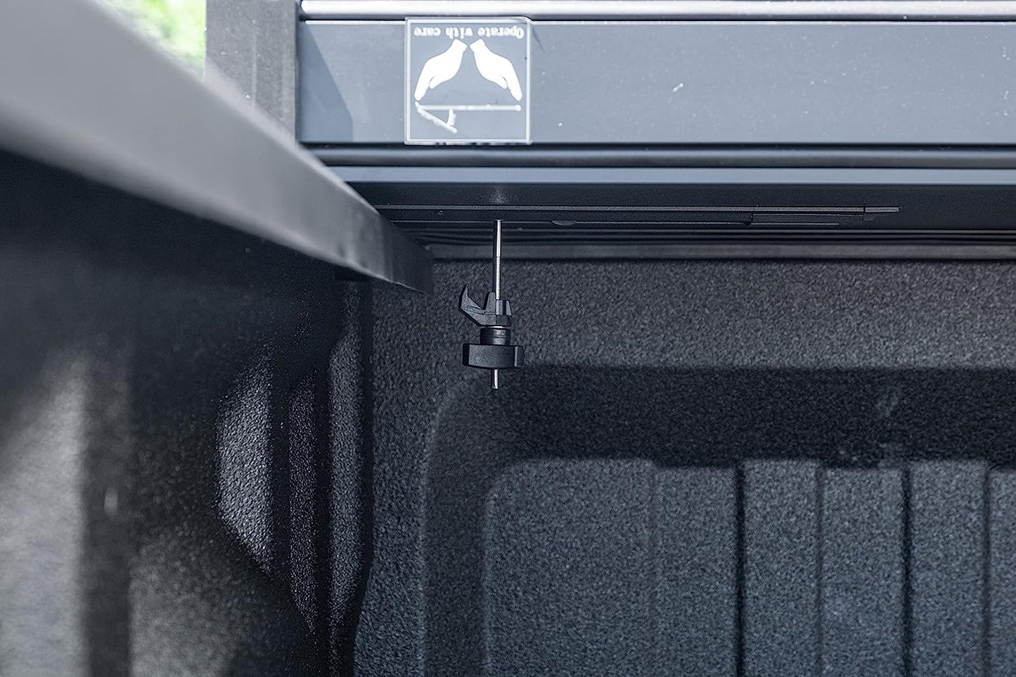 U-Guard Hard Tri-Fold Tonneau Cover | HTF-1306 | for 15-22 Chevrolet Colorado / GMC Canyon 5ft Bed