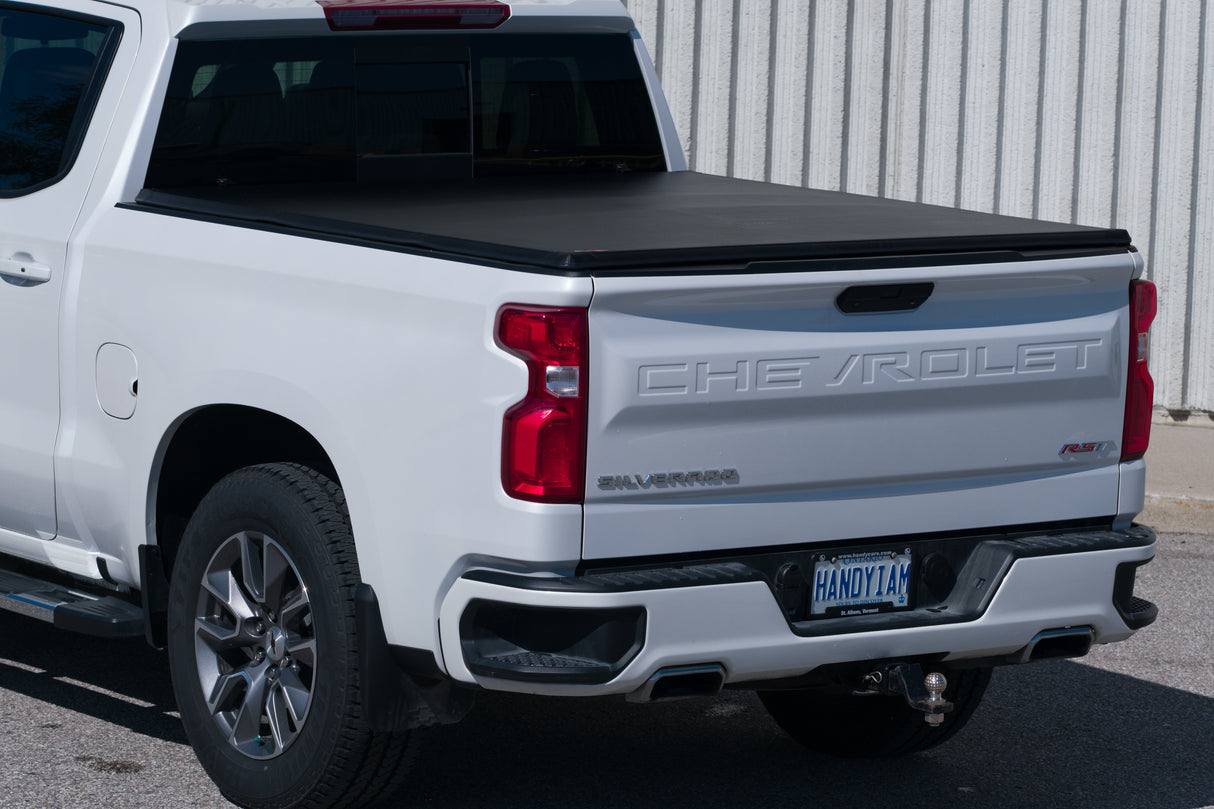 U-Guard Soft Tri Fold Tonneau CoverChev / GMC -Silverado / Sierrra 1500 2014-2018 5'9" Bed)
